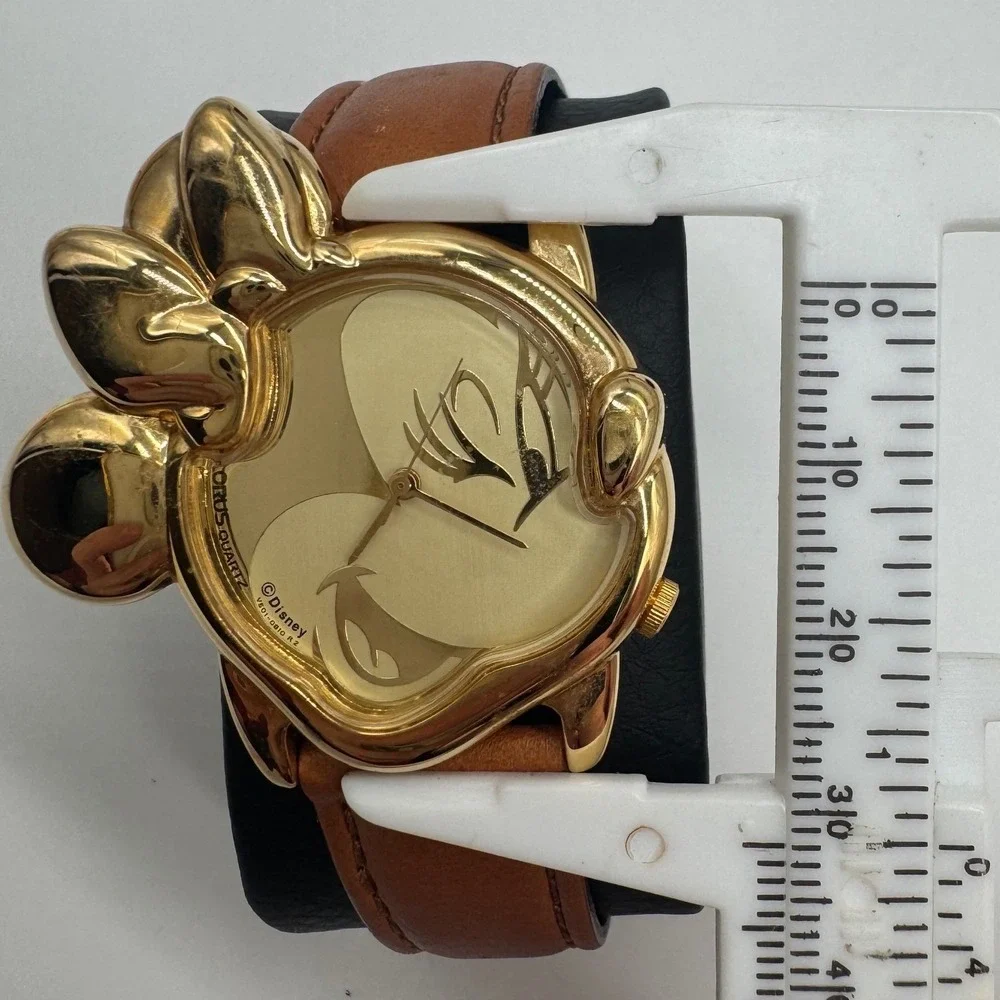 Lorus Disney Minnie Mouse Gold Tone Shaped Case Leather Watch V501-0820 need bat